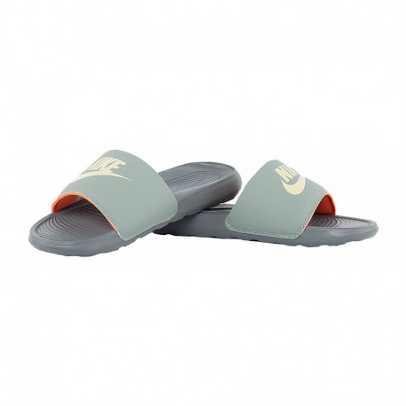 Шлепки Nike VICTORI ONE SLIDE CN9675-301